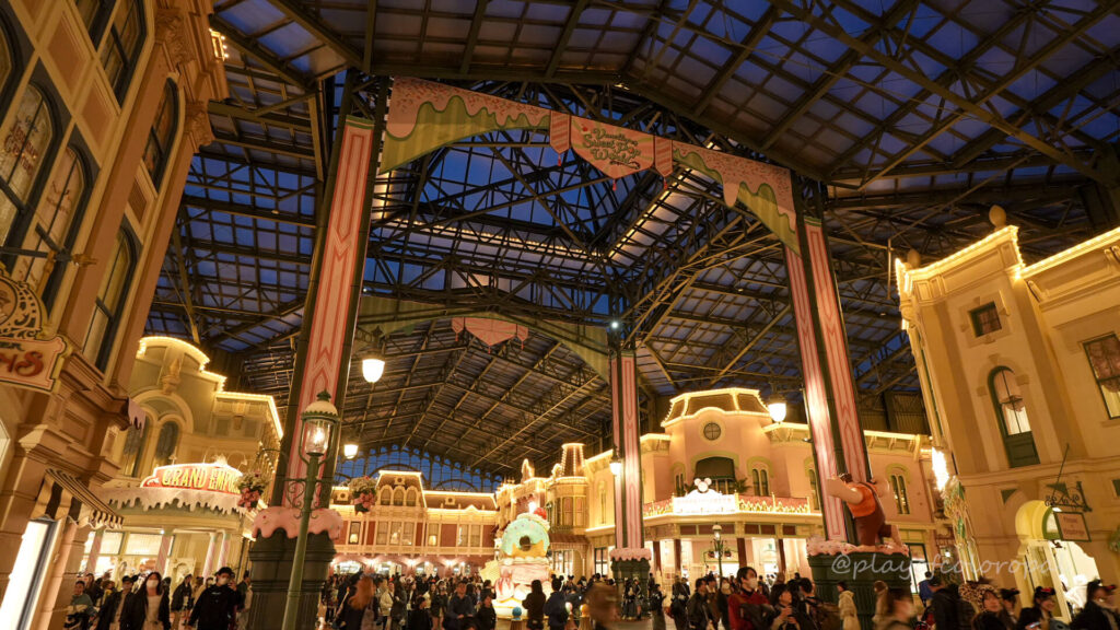 夜のワールドバザール